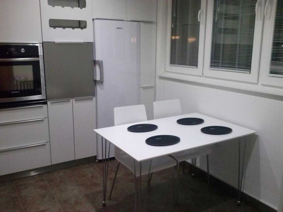 Дава се под наем Двустаен апартамент в Бургас, Зорница - 57 кв.м за 153 € - Снимка #2