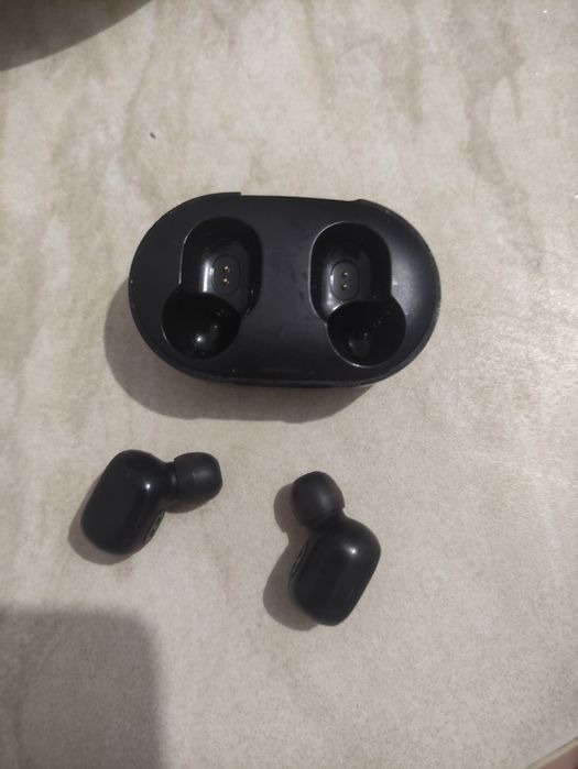 Продам наушники не дорого