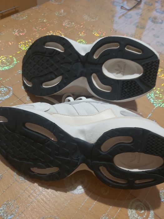 Дамски маратонки адидас