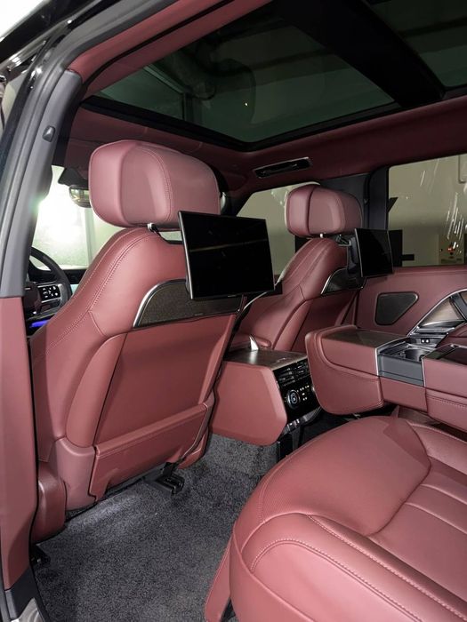 Range Rover P530 LWB  5 seats