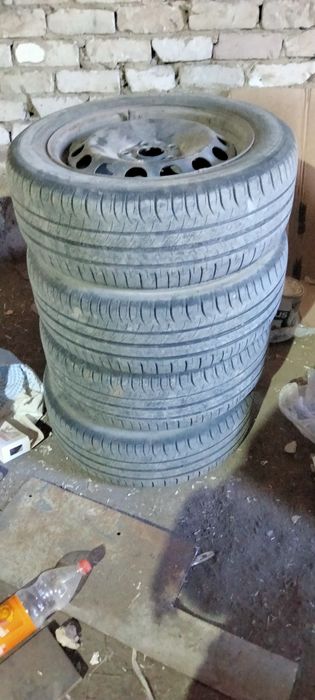 Шины летние с дисками комплект