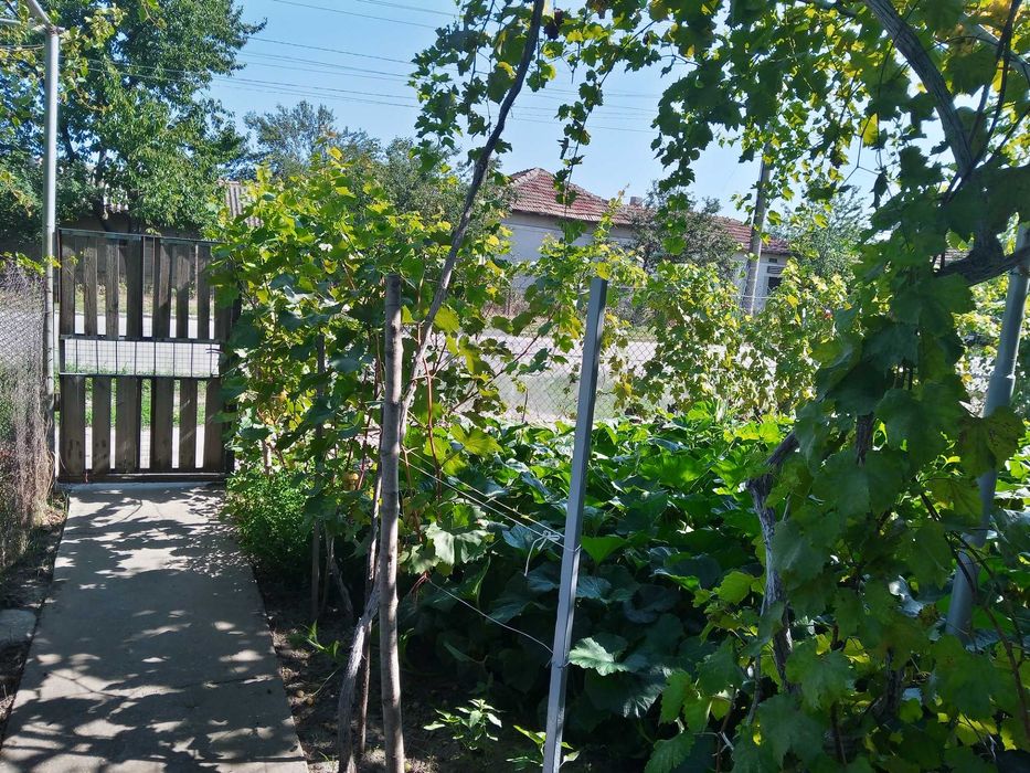 Къща.2-ри етаж в Град Генерал Тошево.