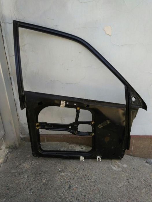 Запчасти на ауди 100