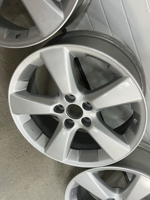 Продам комплект дисков от Lexus RX350