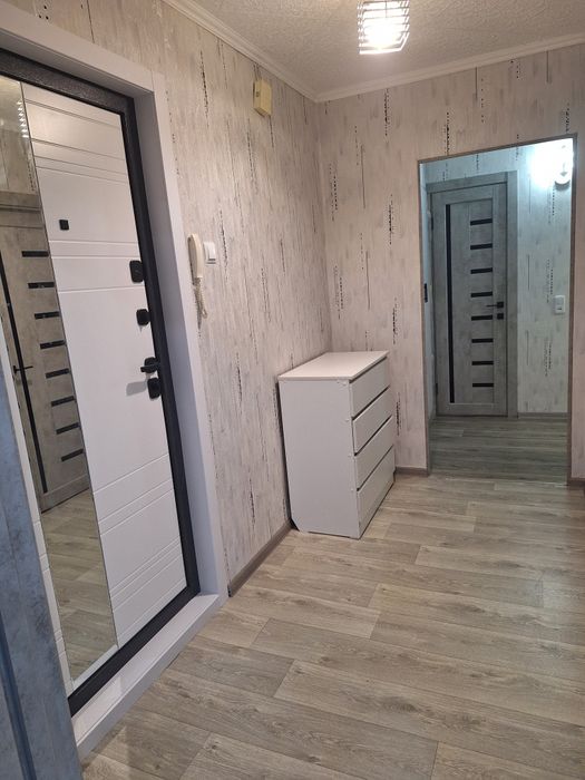Продам 2х комнатную,новая планировка, район 4 школы,Уалиханова