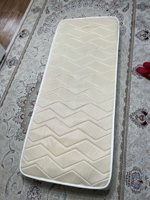 Матрас б/у за 5000 (1шт)  70/170см