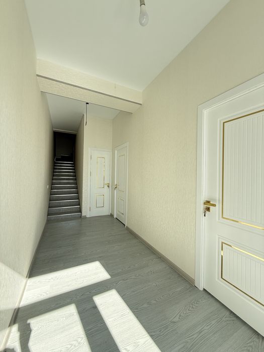 4 хонали ПОД КЛЮЧ хамёнбоп коттедж сотилади! Сергили Хонобод