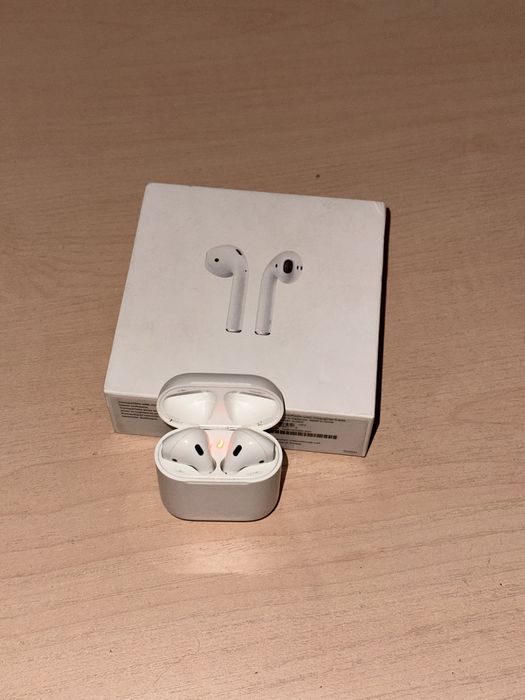 Наушники AirPods 1 поколения (оригинальные)