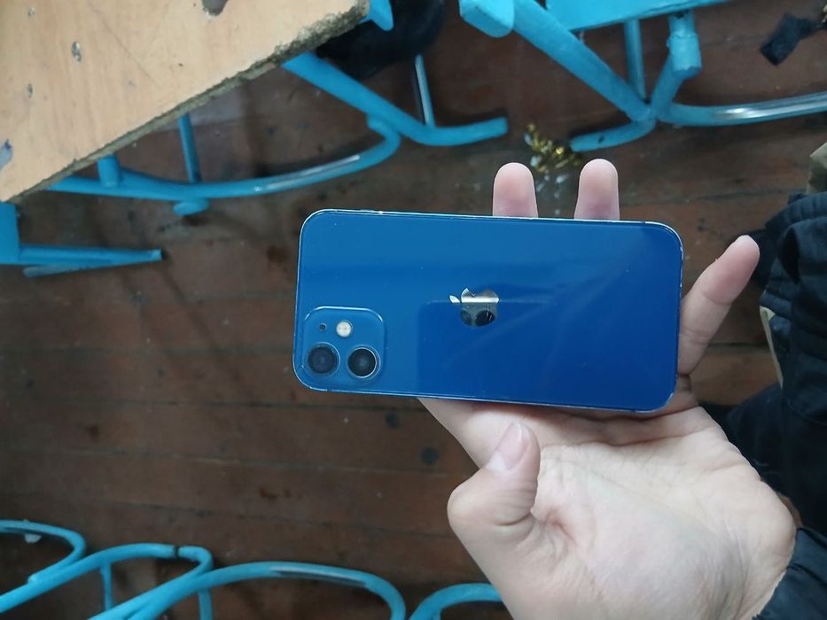 Iphone 12 mini sotiladi