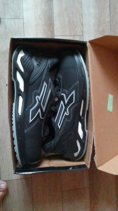 Продам рабочую обувь