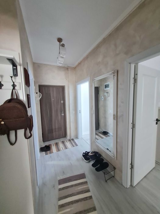 Vand apartament 3 camere bloc finalizat in 2023 situat pe str Sg Ilie Petre et 1/5,mobilat ,utilat +loc parcare privat ,108 mii negociabil.