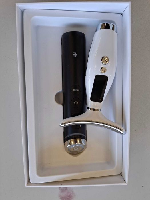 Козметичен уред Medicube Age-R Booster Pro ME-BPRO
