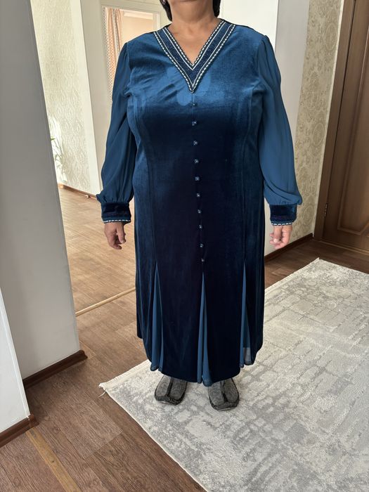 Продам платье новое