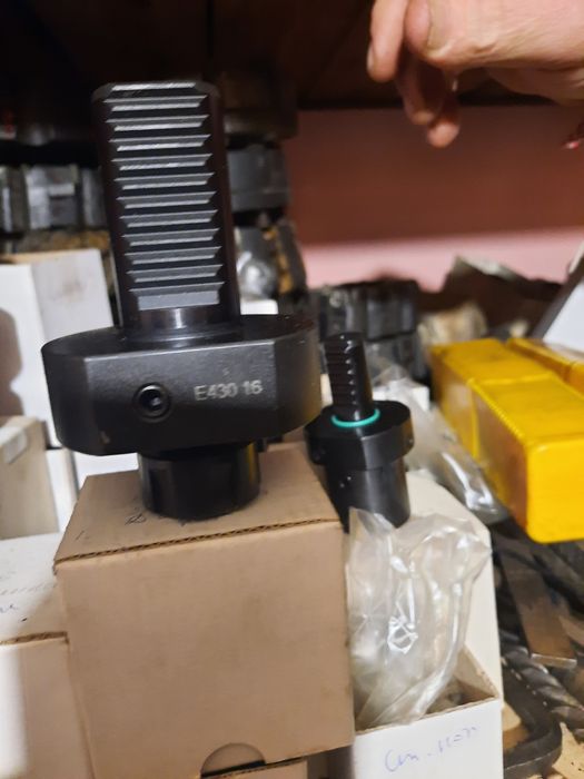 Держачи за програмни машини VDI