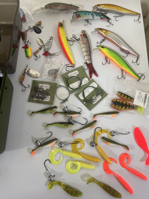 Trusa pescuit spininng