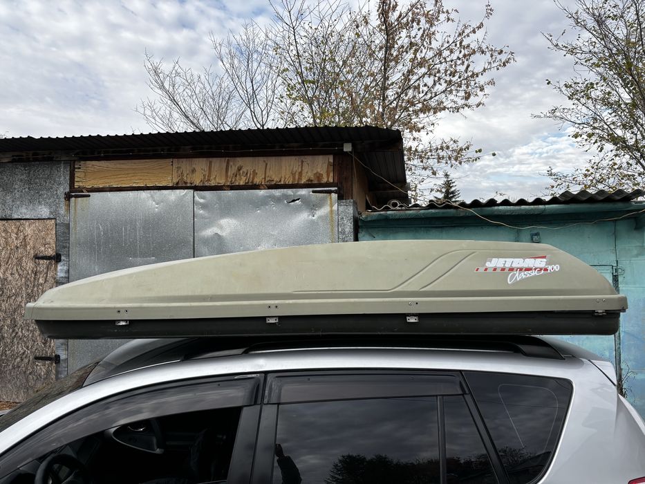 Продам багажный бокс большой