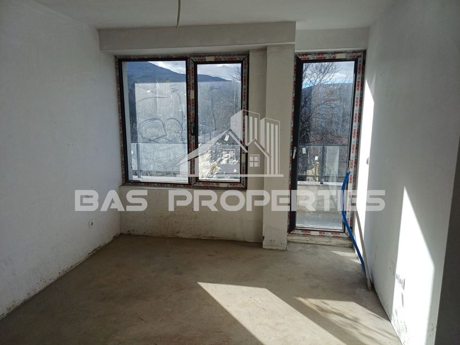 3-стаен в София-Княжево площ 83