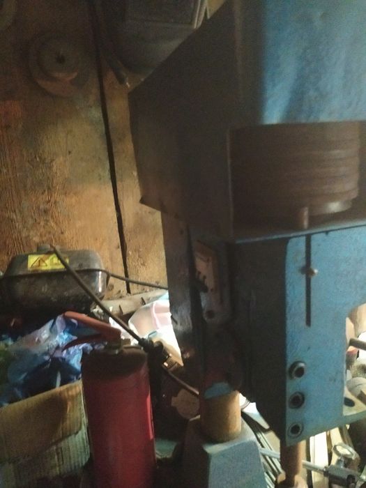 Продам сверлильный станок