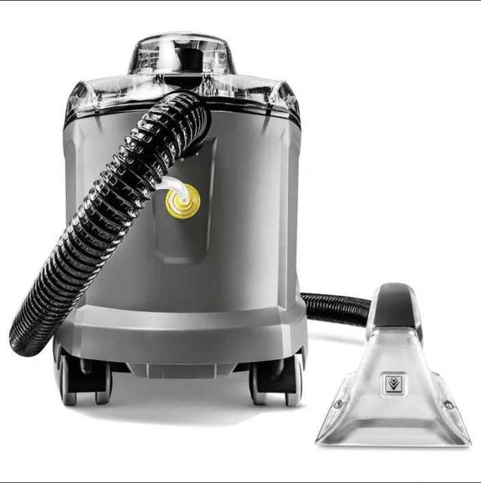 Пылесос моющий . karcher 8/1 puzzi