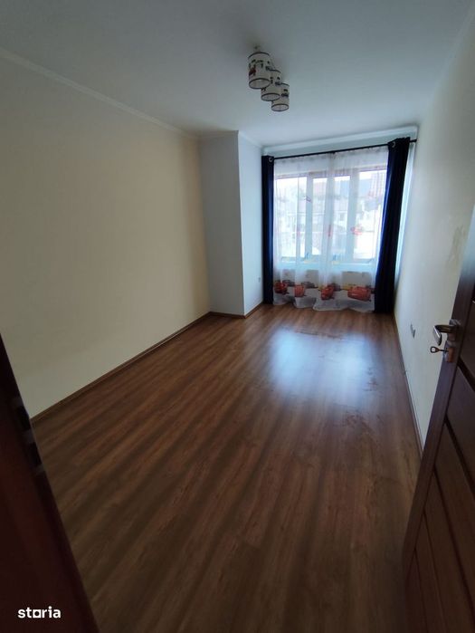 Duplex 4 camere l Su 120 mp l Teren 200 mp l 2 Parcari l Zona Florilor