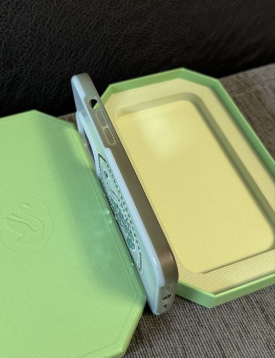 Оригинален кейс Swarovski iPhone 13 Pro протектор case