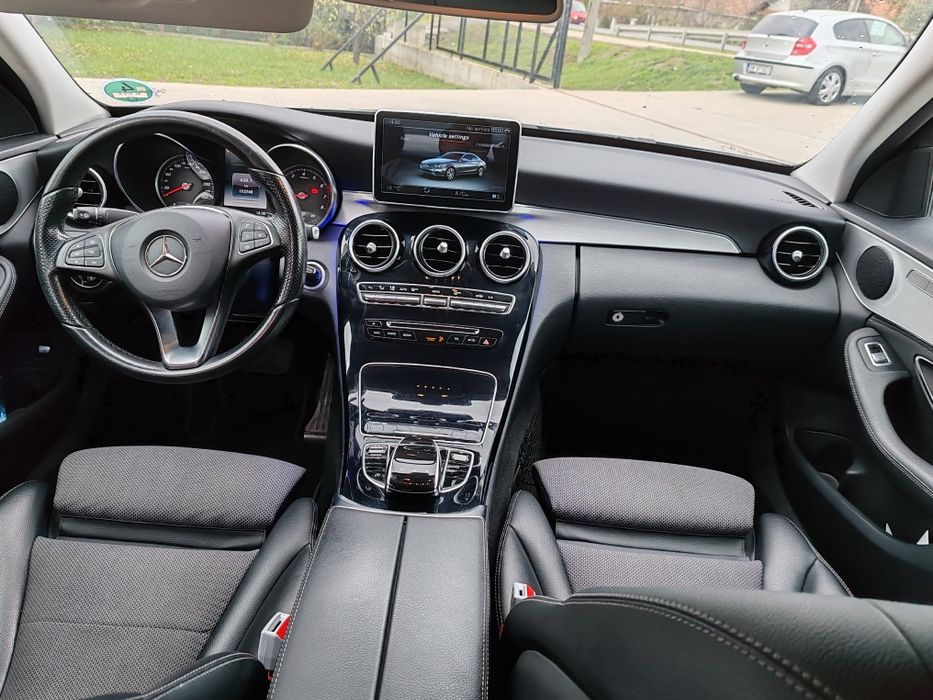 Mercedes Benz C180