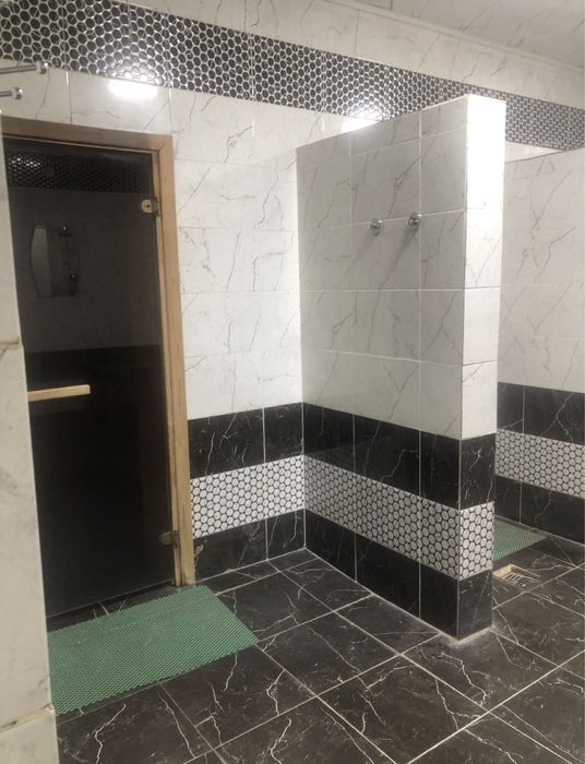 Массаж и пилинг у себя баня есть.