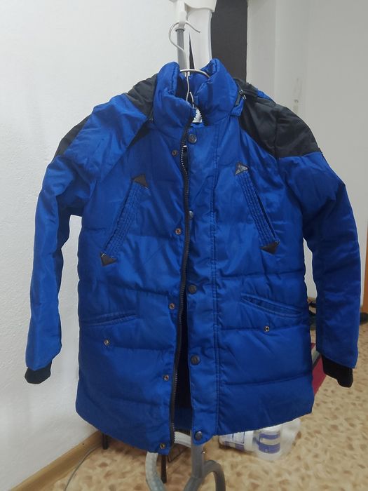 Продам куртки на мальчиков