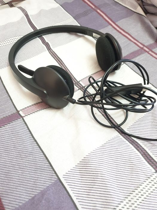 Продам оригинальные компьютерные наушники Logitech H340