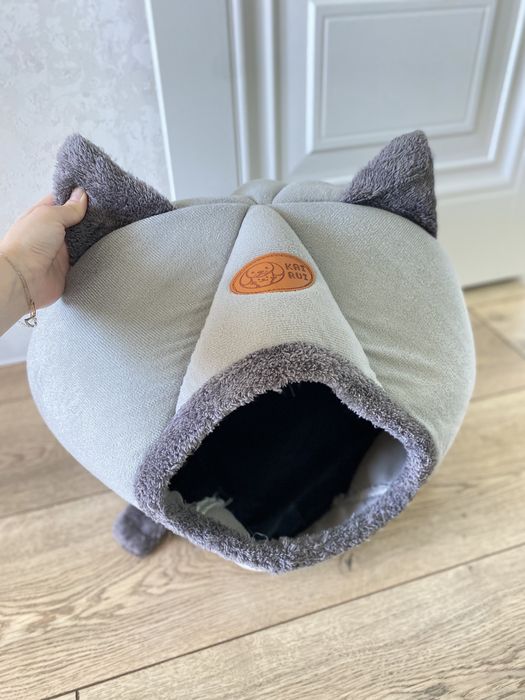 Лежанка для кошек