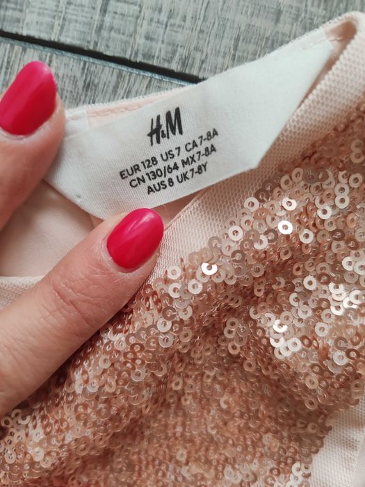 Рокли за момиче подходящи за 7-8  години