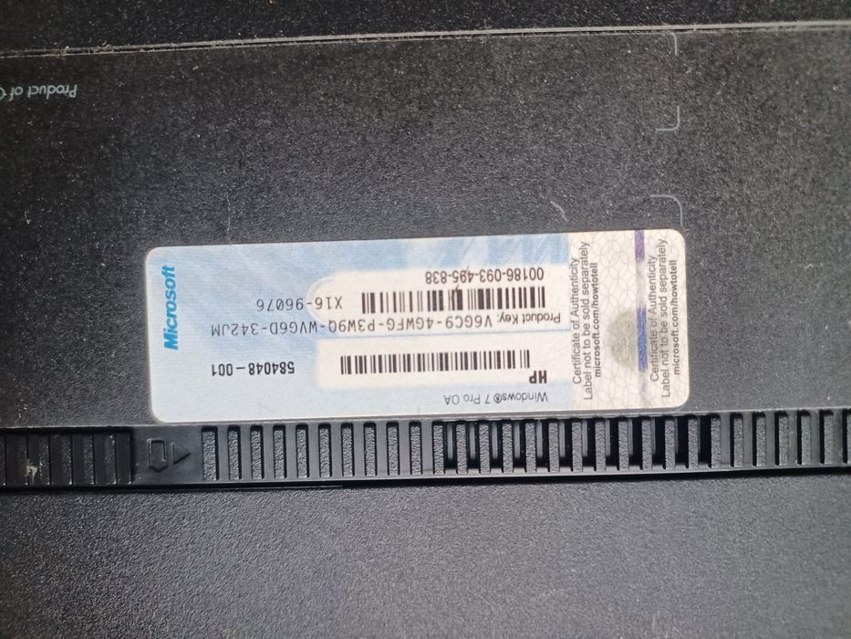 Vand laptop hp pt piese