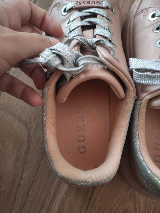 Маратонки Guess 36номер