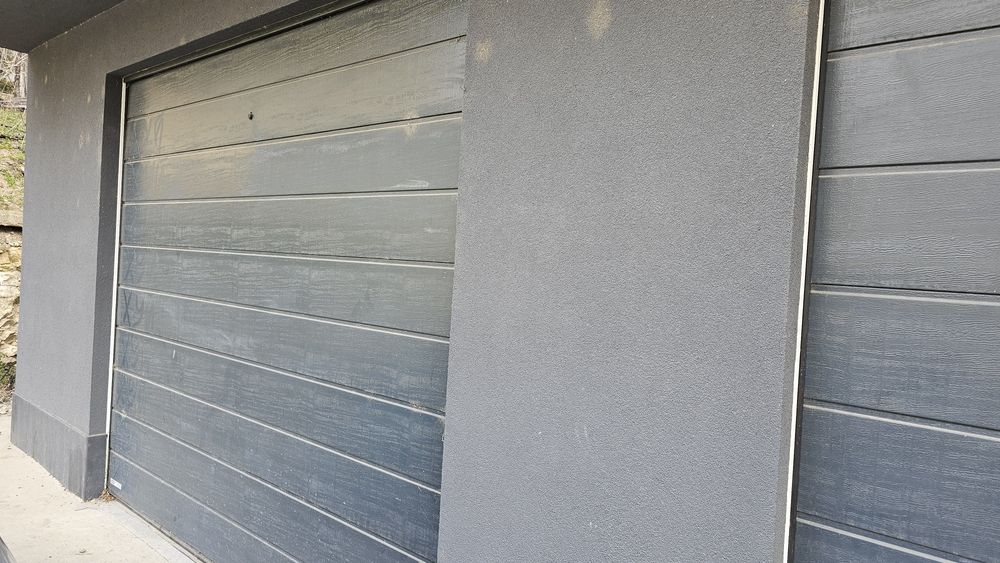 Дава се под наем Гараж / Паркомясто в Плевен, Идеален център - 40 кв.м за 153 € - Снимка #2