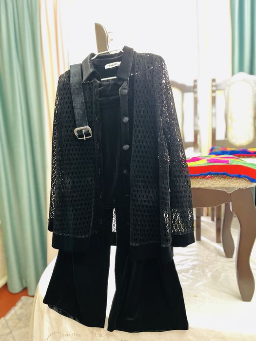 Одежда на выход .