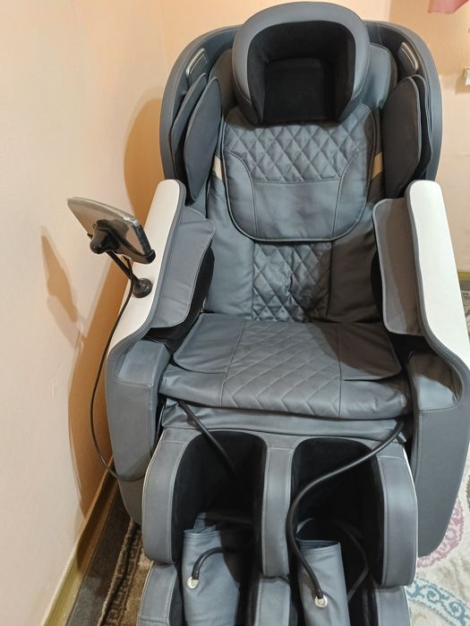 Массажное кресло  продам