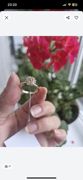 Продам золотое кольцо.  17  Размер