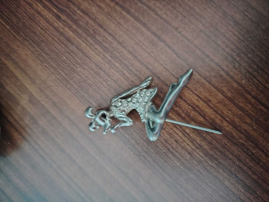 Brosa stil Art Deco, cu strasuri