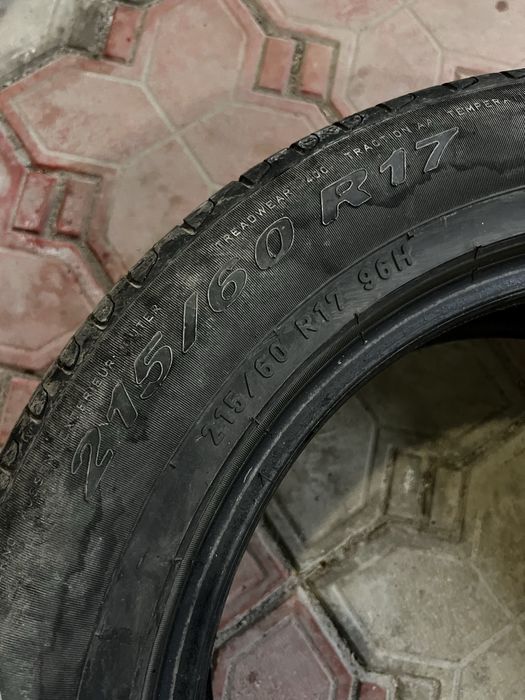 Продам летние шины 215/60/R17