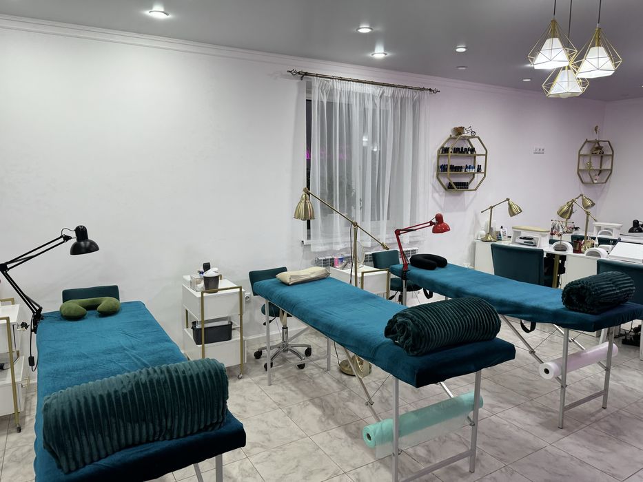 Сдается кушетка в салоне в центре города