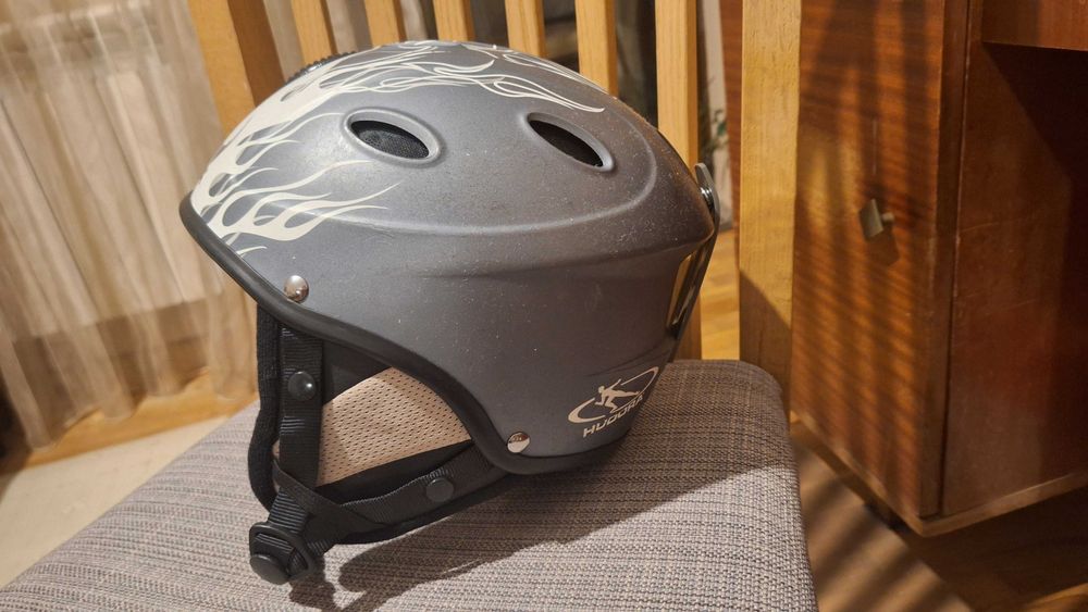 Детска каска за ски, кънки и др.