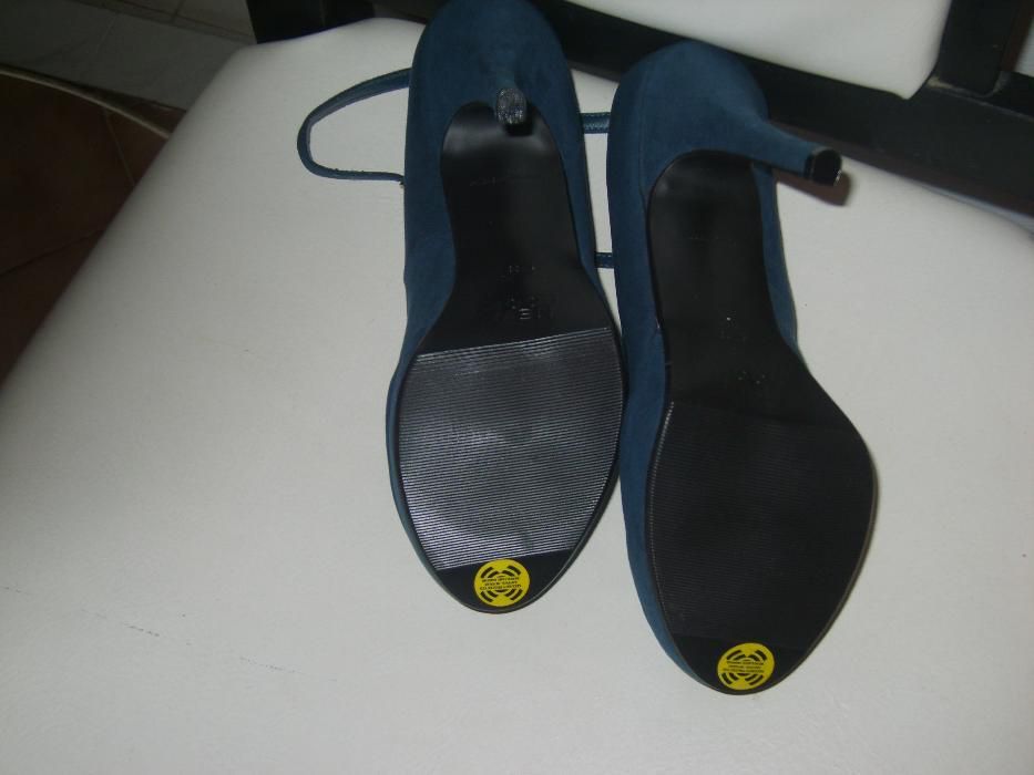 официални обувки с висок ток