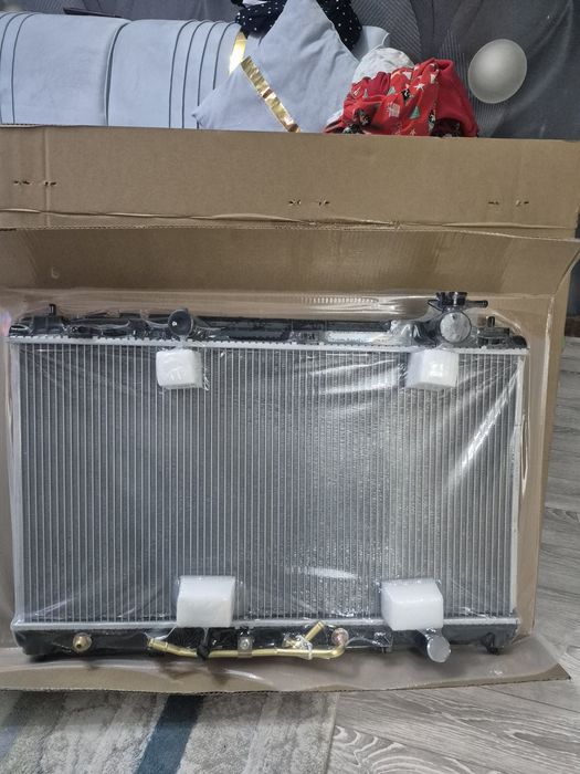 Радиатор от Lexus ES 350