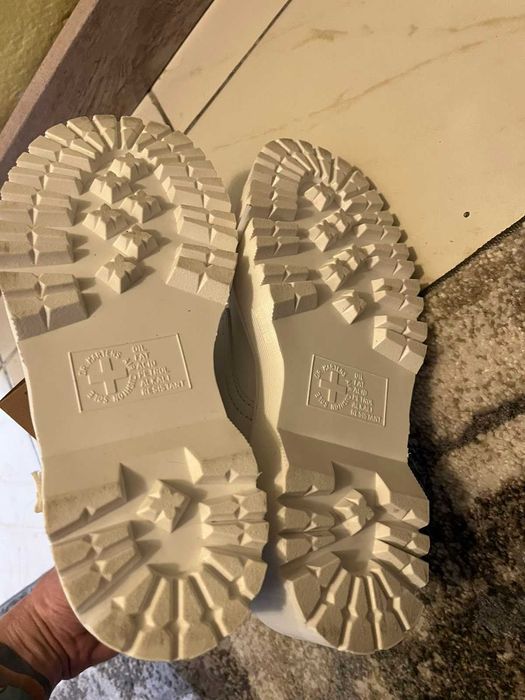 Dr. Martens Vegan 1460 Bex Kemble Mono (36)