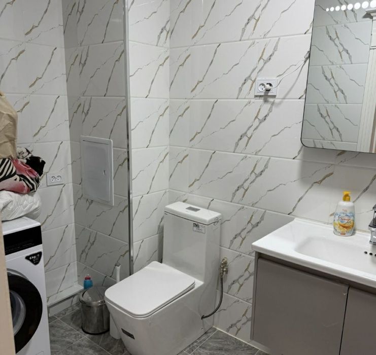 Drujba dan 2 xonali uy ijaraga beriladi. Bezmakler