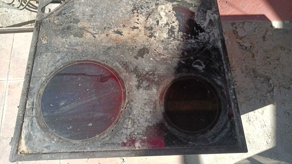 cuptor electric si plita vitroceramica AEG functioneaza perfect