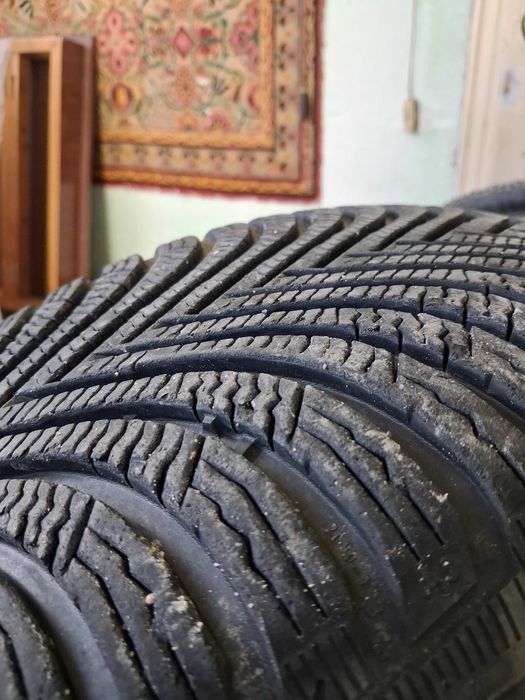 Michelin 225/55R17 Alpin 5