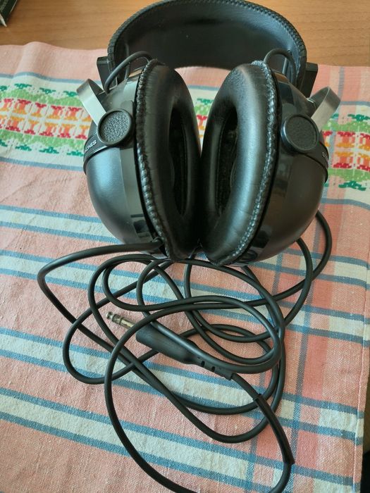 Ретро слушалки Pioneer se-205