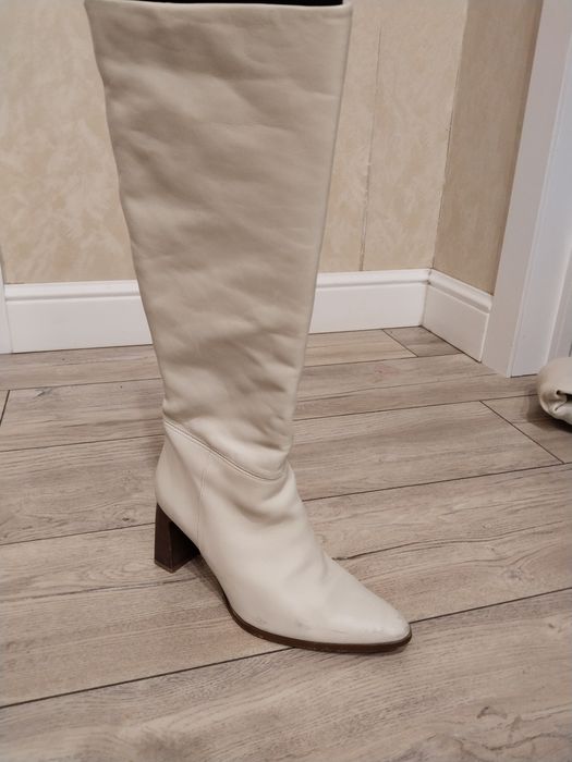 Продам кожаные сапоги