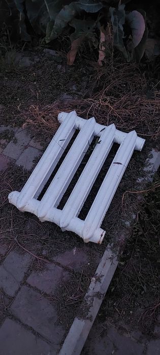 Продам батареи чугунные